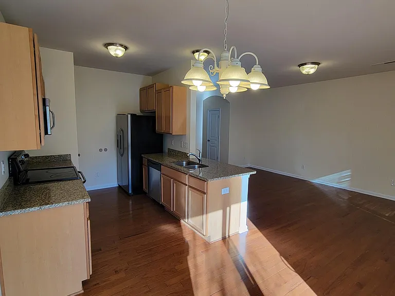 6824 Creft Cir — Photo 8