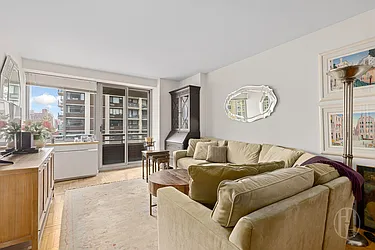 401 East 84th Street, #10D