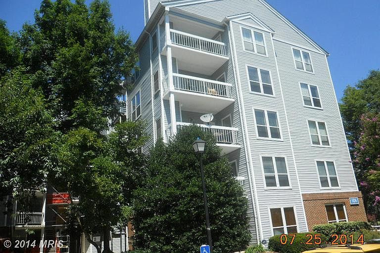 1st image of 3176 Summit Square Dr #4-B8
