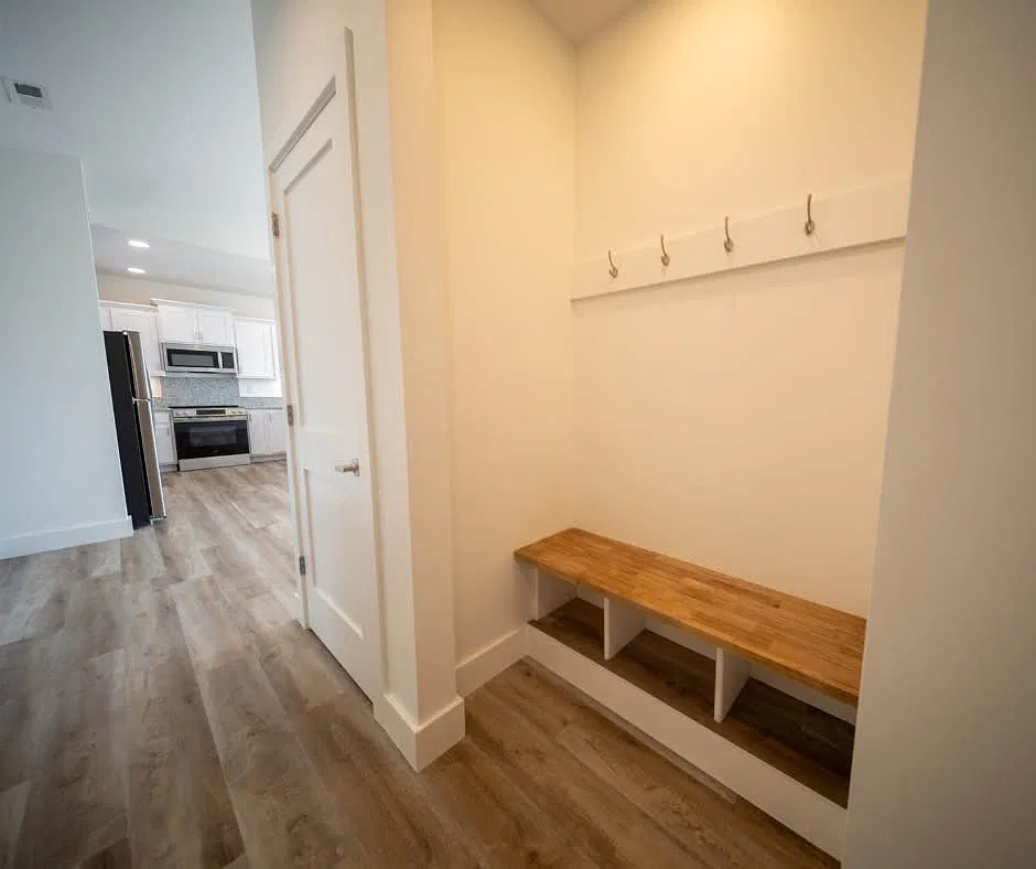 Bella Vista Condominiums — Photo 4