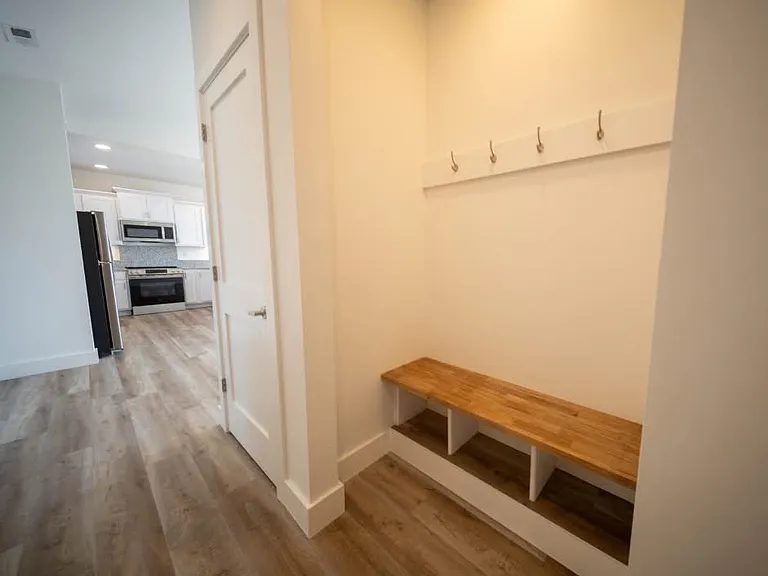 Entrance to 3 bedroom 2 bathroom