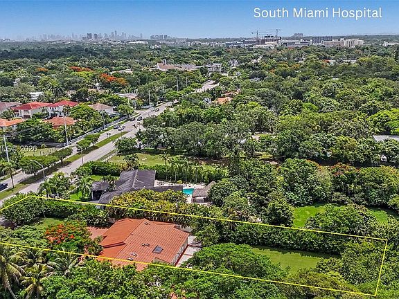3rd image of 7030 Sunset Dr