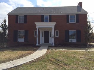 2433 Broadlawn Dr, Pittsburgh, PA