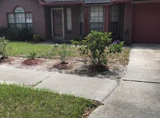 1394 Shearwater Dr, Jacksonville, FL 32218