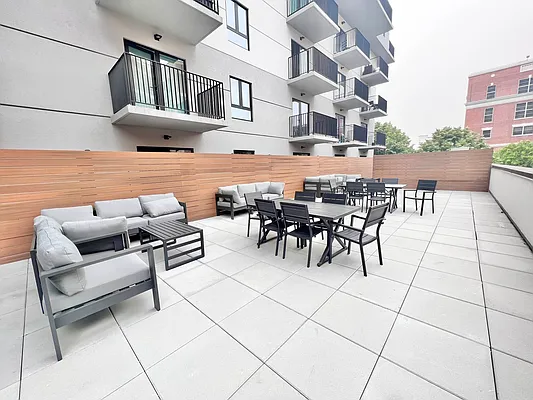 Rented by ERNY LLC | media 29