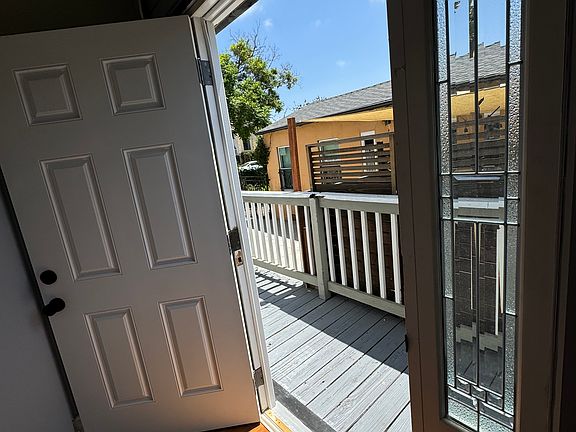 Foyer view out the door.