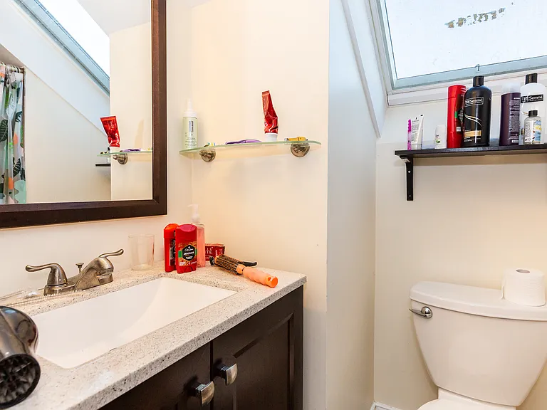 186 Calumet St #2 — Photo 8