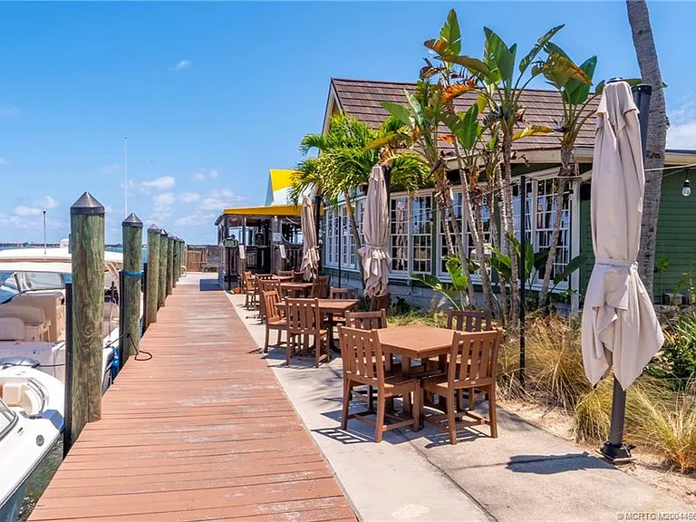 1528 NE Outrigger Landings Dr #208 — Photo 70