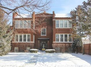 428 Wesley Ave APT G, Oak Park, IL 60302