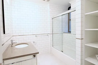 Rented by Level Group