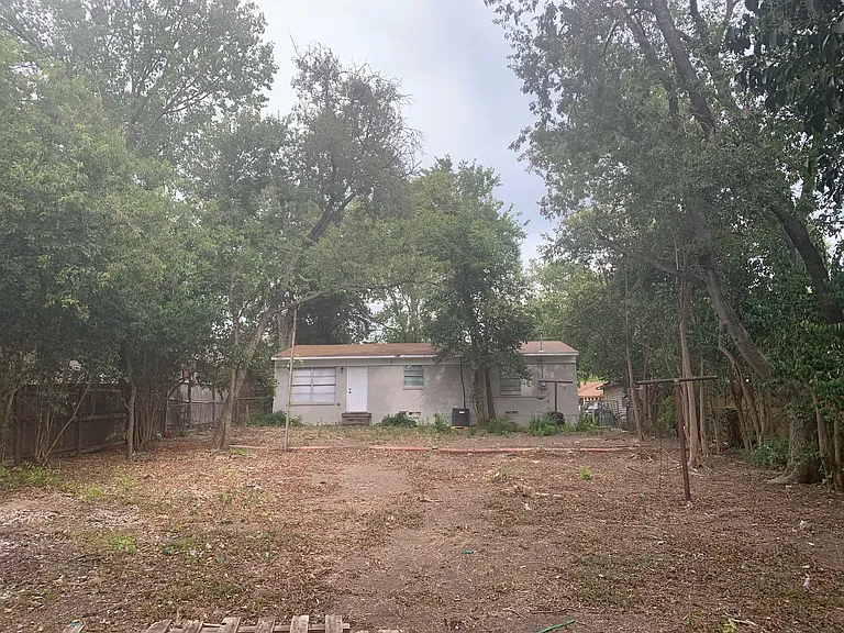 3539 S Ewing Ave — Photo 7