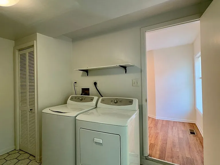 678 Melvin Dr — Photo 14
