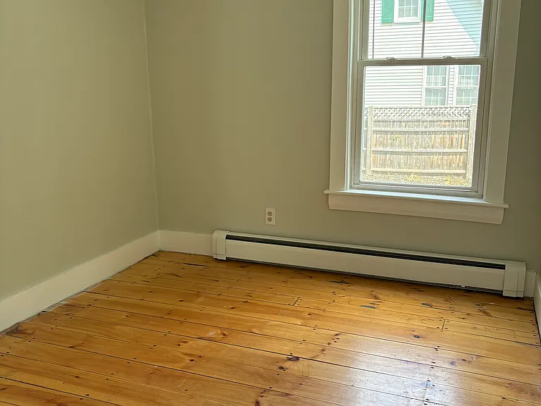 301 Maine St #1 — Photo 9