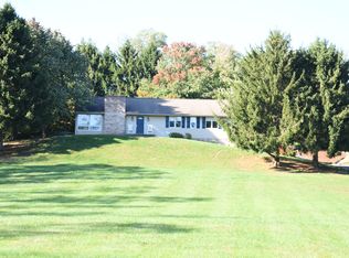 1970 Sunnyside Rd, Manheim, PA 17545
