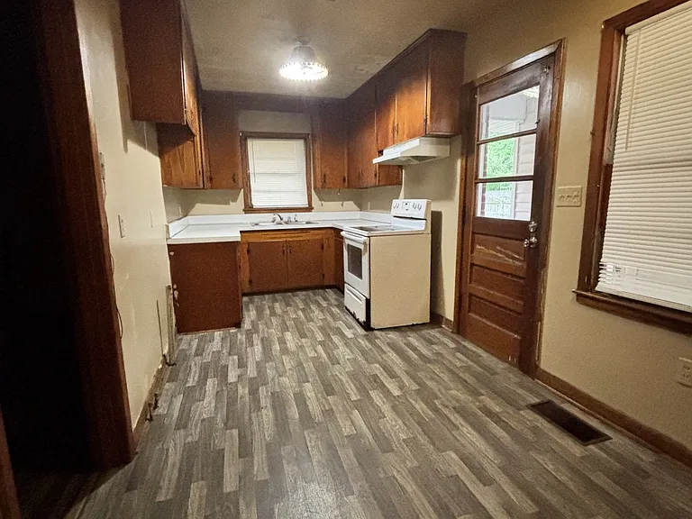 9 Waverly Dr — Photo 7
