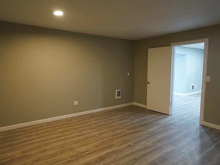 10730 Myers Way S #2 — Photo 10
