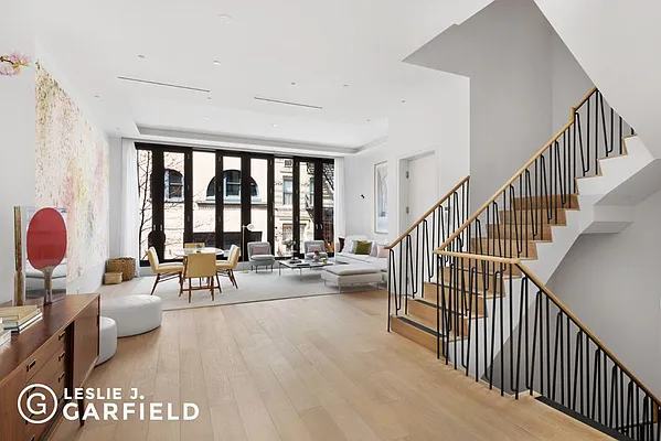 Sold by Leslie J. Garfield | media 4