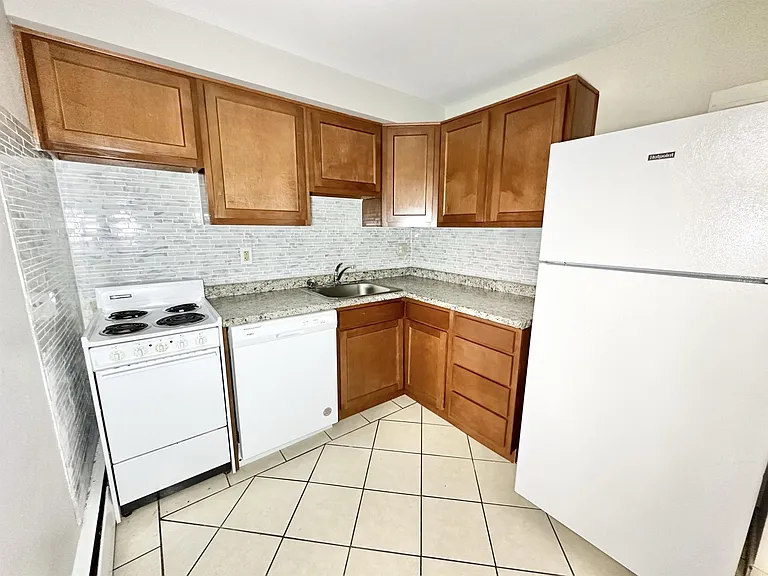 1BR (Unit 21)
