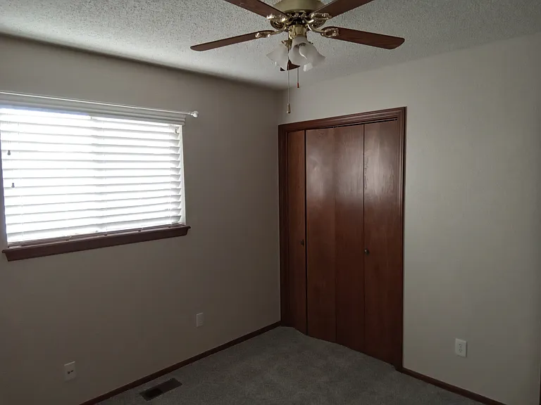 508 Palais Ave — Photo 5