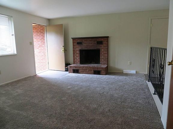 towards the front door from hallway