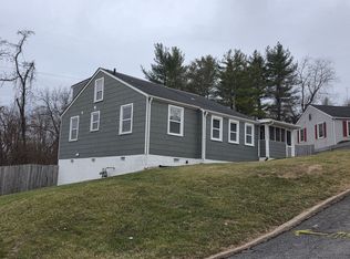 116 6th Ave, Radford, VA 24141