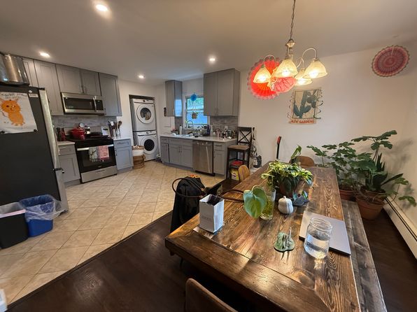 94 Washington Ave N #2