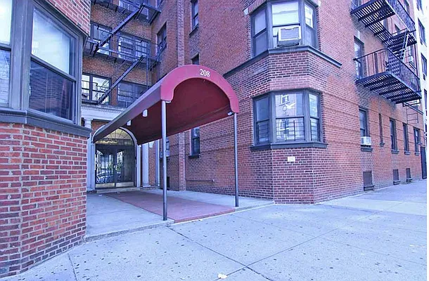 Sold by Douglas Elliman | media 19