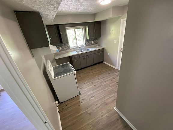 3rd image of 1804 Highland St Unit 1