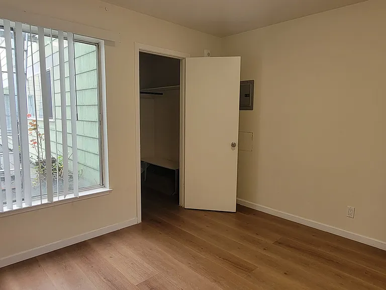 2518 Clement St #1 — Photo 6