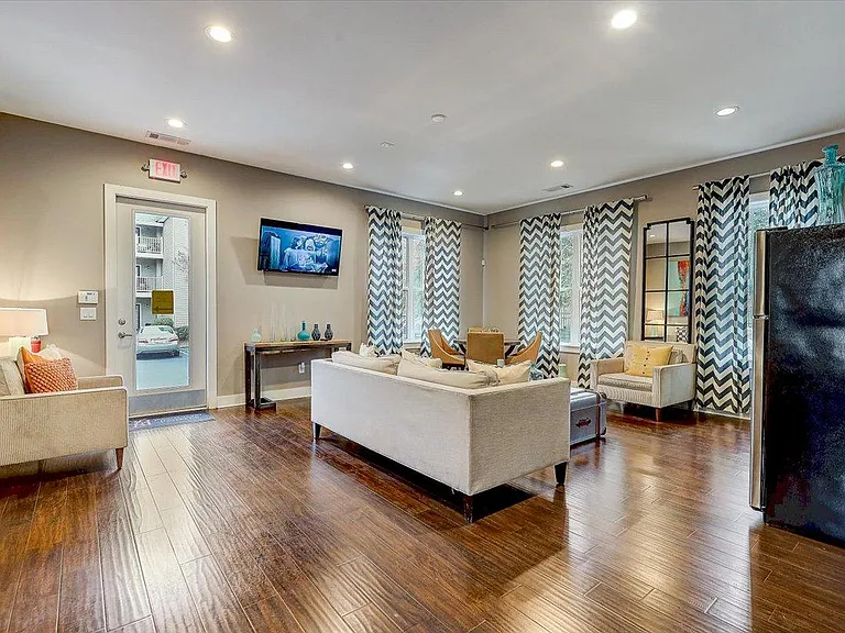 3681 Pavilion Point — Photo 14