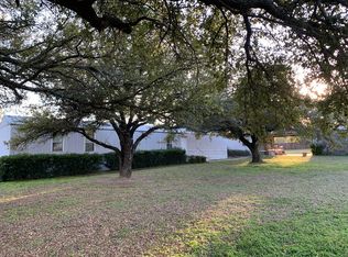 981 Fox Ln, Azle, TX 76020