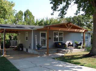 927 Terrace Dr, Festus, MO 63028