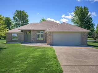 1289 Heather Brooke Ln, Danville, IN 46122
