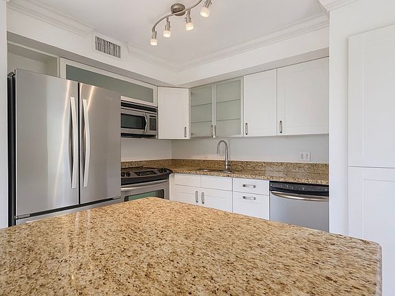 5th image of 1400 Pompei Ln APT 77