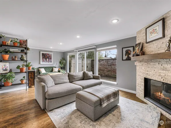 200 SW 200th Street #200, Normandy Park, WA 98166