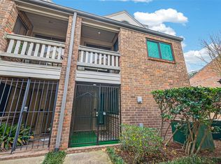 1114 Augusta Dr APT 10, Houston, TX 77057