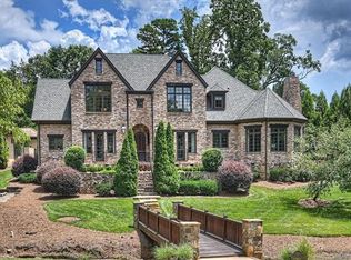 5428 Carmel Park Dr, Charlotte, NC 28226