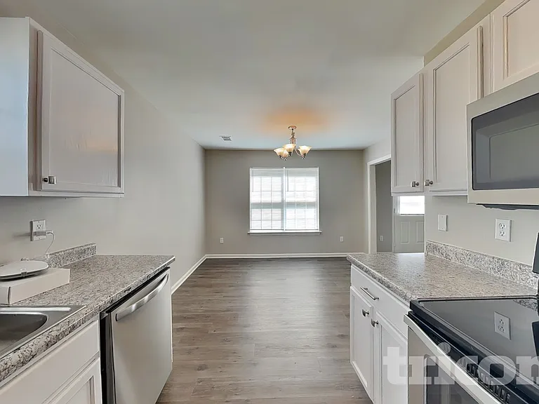 213 Nellie Yale Pl — Photo 5