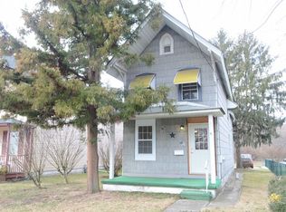 620 Main St, Trainer, PA 19061