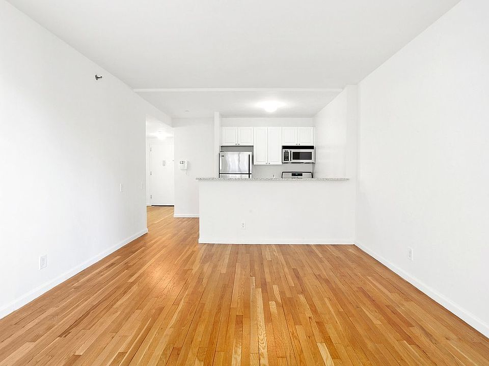 1st image of 160 W 22nd St APT 605