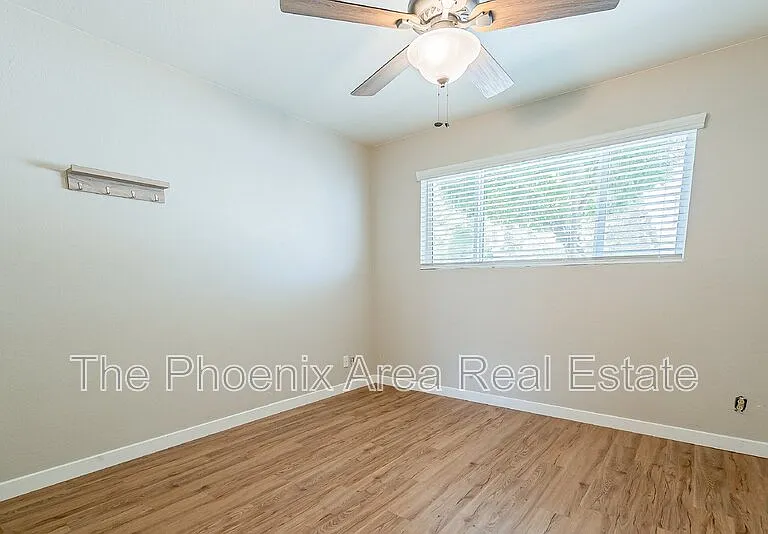 1102 N 72nd Pl — Photo 20