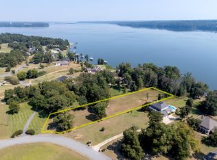 233 Robert E Lee Way, Eufaula, AL 36027