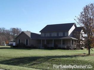 1555 N Meadows Ct, Columbus, IN 47203