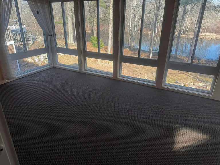 46 Kenney Rd — Photo 2