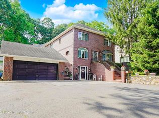 72 Dalemere Rd #1, Staten Island, NY 10304