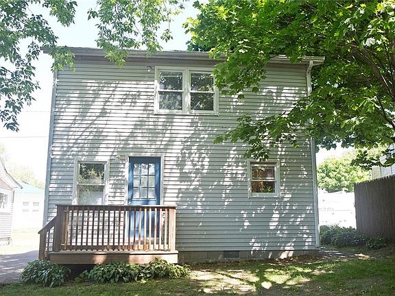 3rd image of 7 Oniska St