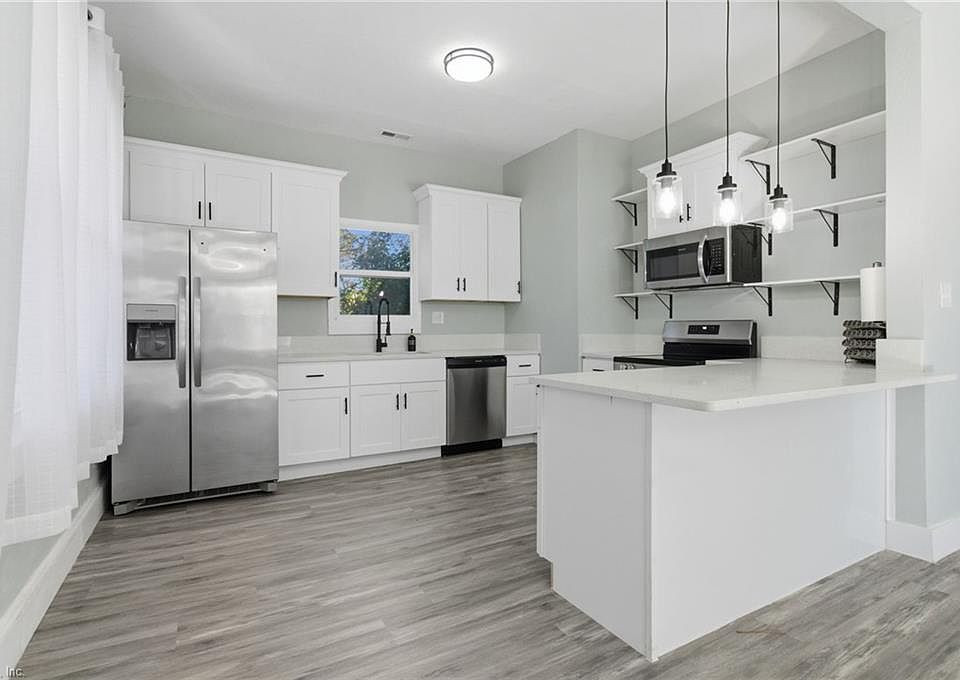 1st image of 62 Buxton Ave
