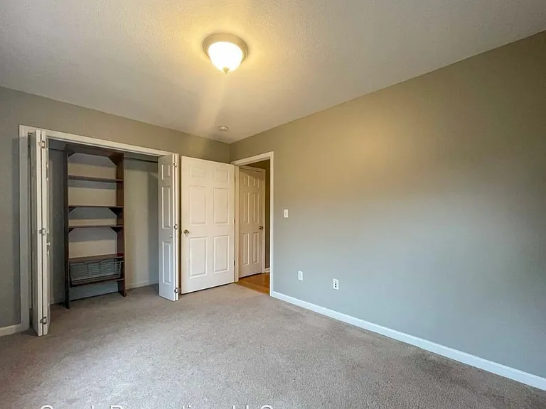 28 Jefferson Dr — Photo 8