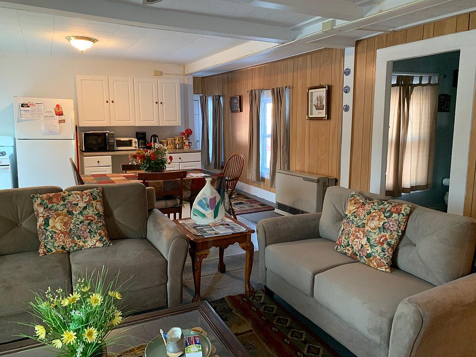 2nd image of 46 Main St #201