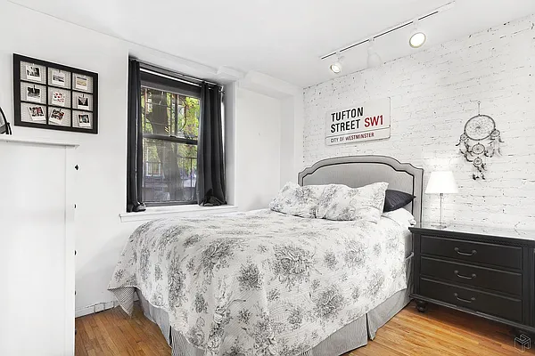 Rented by Halstead Real Estate | media 7